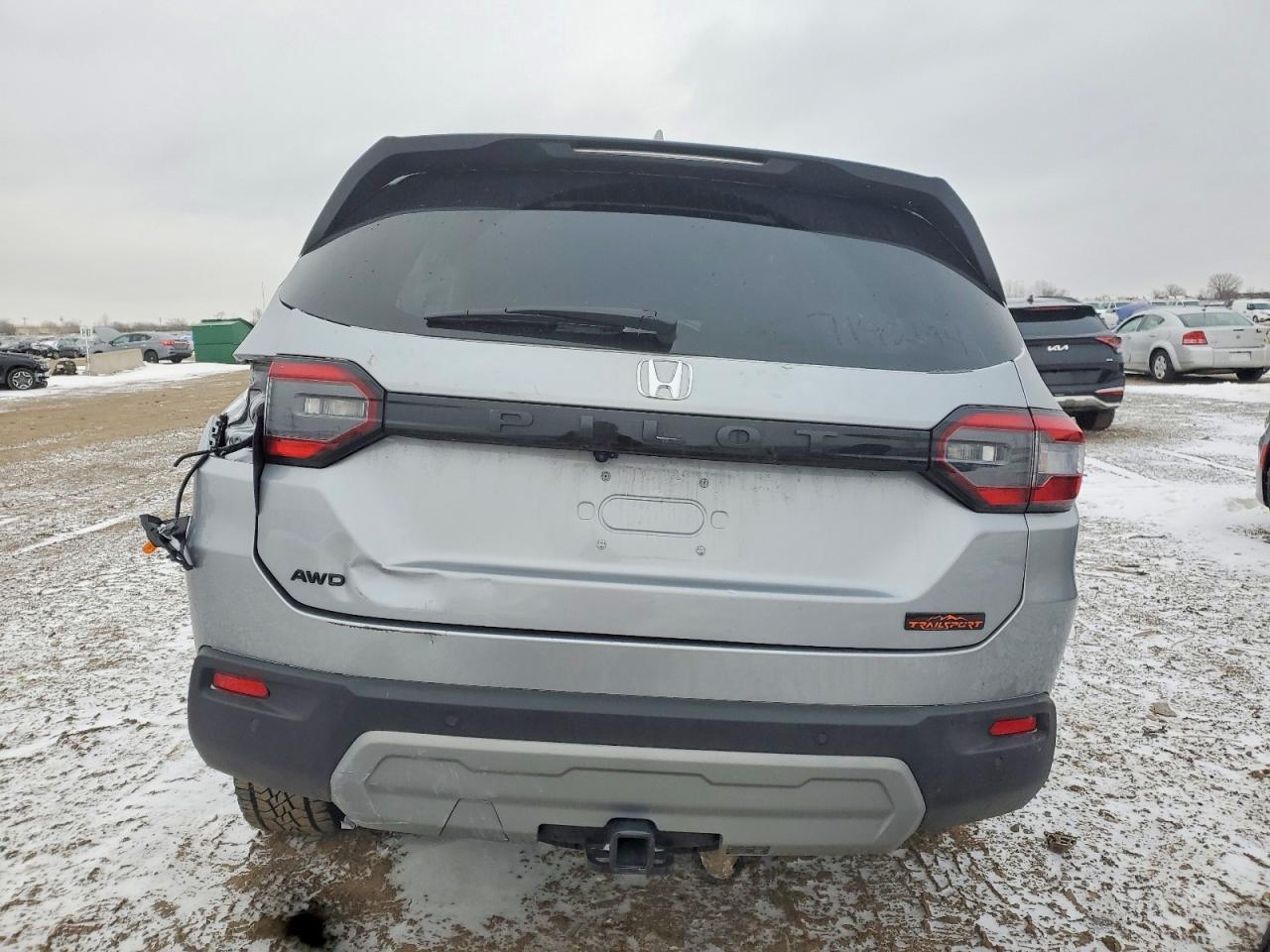 2025 HONDA PILOT TRAILSPORT photo 6