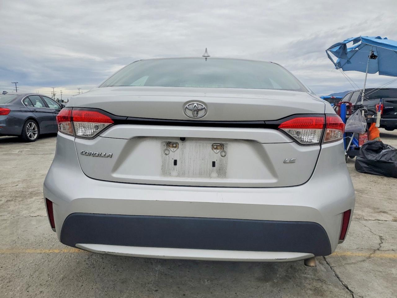 2020 TOYOTA COROLLA LE photo 6