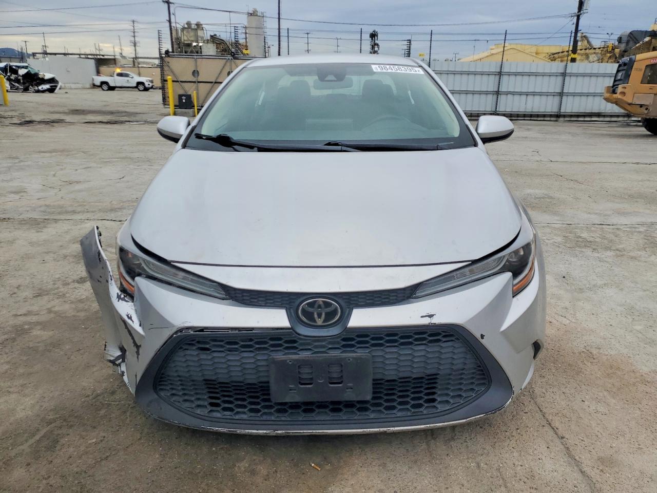 2020 TOYOTA COROLLA LE photo 5