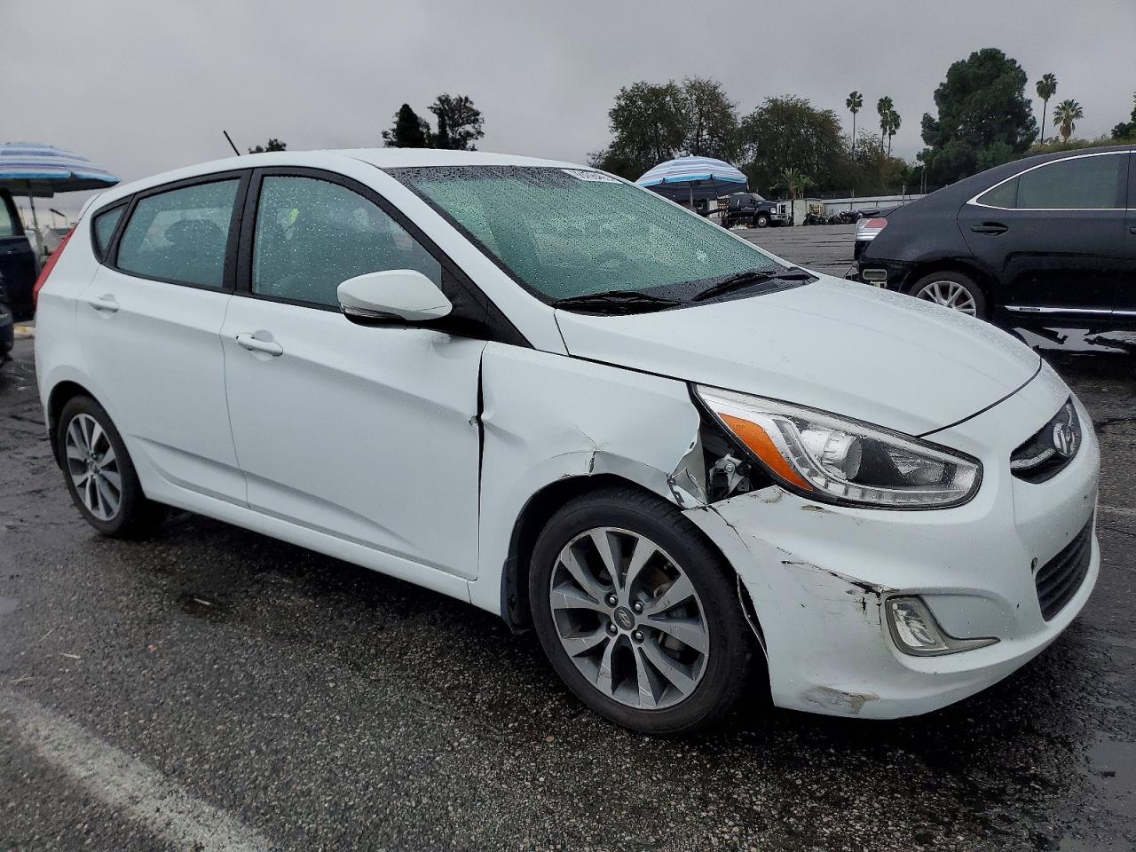2015 HYUNDAI ACCENT GLS photo 4