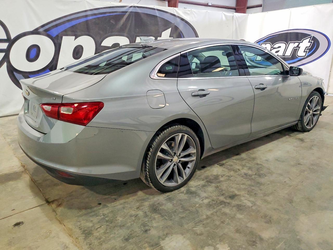 2023 CHEVROLET MALIBU LT photo 3