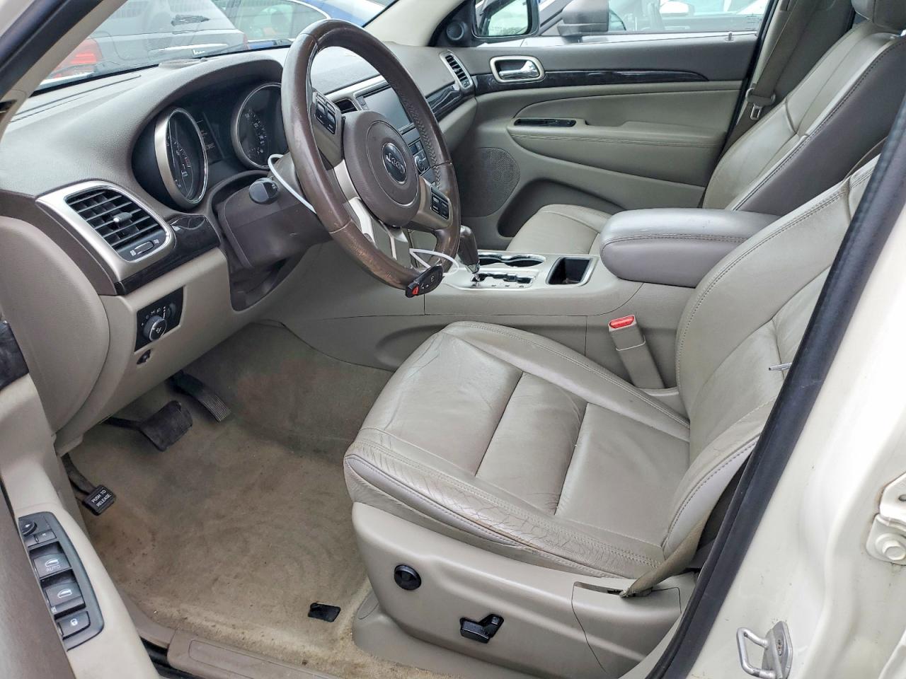 2011 JEEP GRAND CHEROKEE LAREDO photo 7