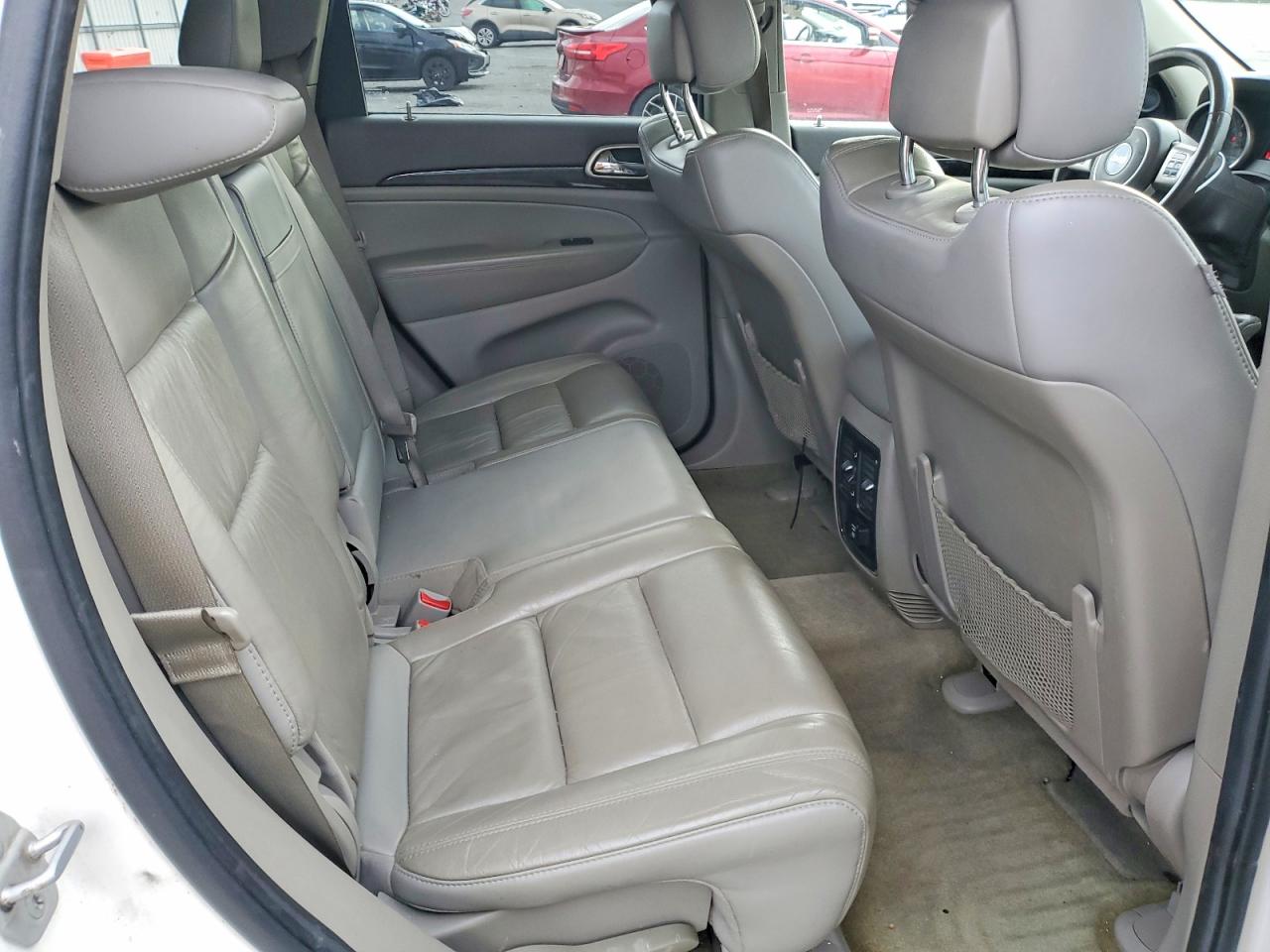 2011 JEEP GRAND CHEROKEE LAREDO photo 11