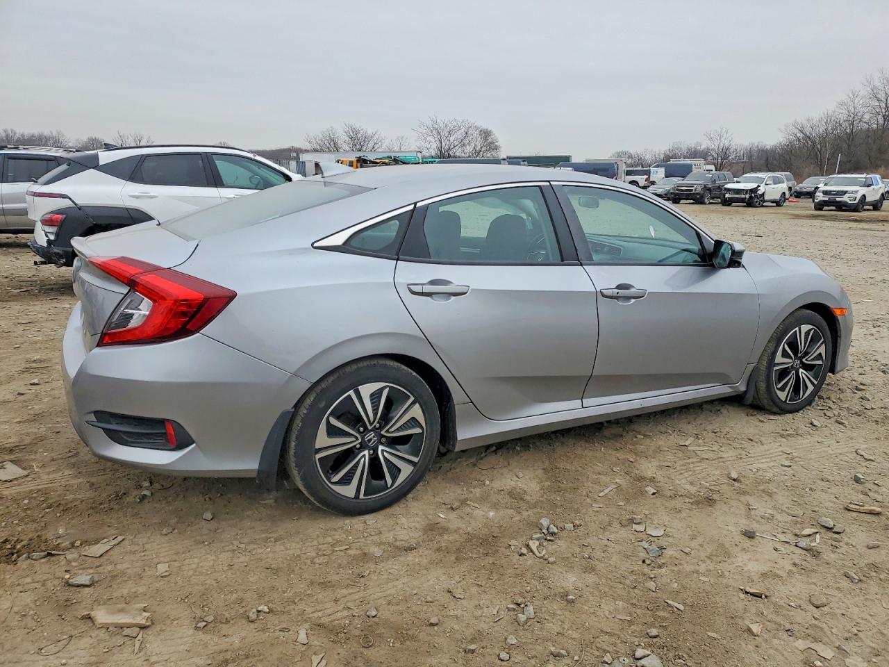 2016 HONDA CIVIC EX photo 3
