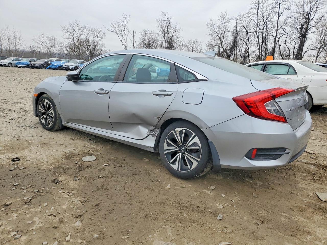 2016 HONDA CIVIC EX photo 2