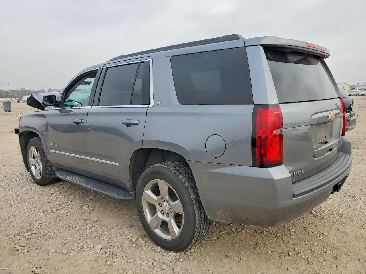 2020 CHEVROLET TAHOE C1500 LT photo 2