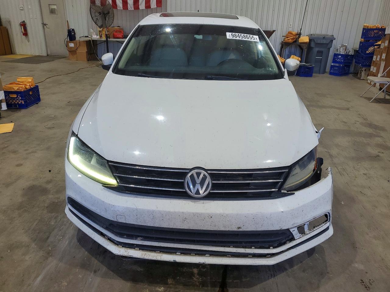 2017 VOLKSWAGEN JETTA SE photo 5