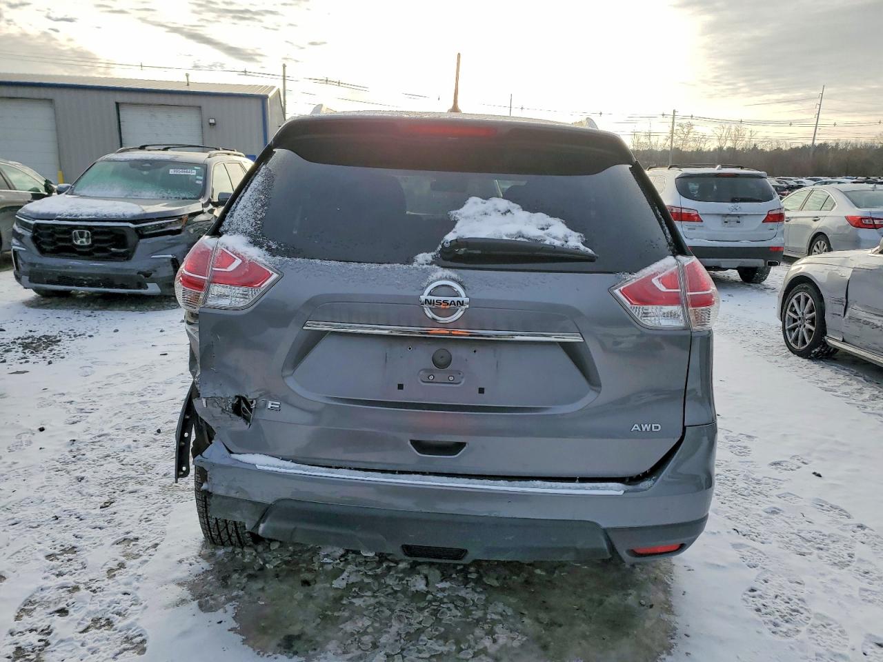2016 NISSAN ROGUE S photo 6
