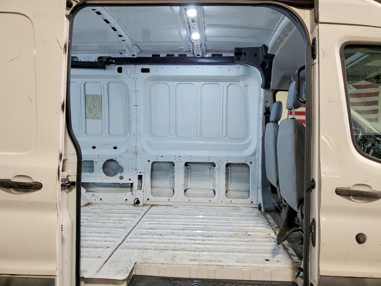 2018 FORD TRANSIT 250 DELIVERY VAN photo 11