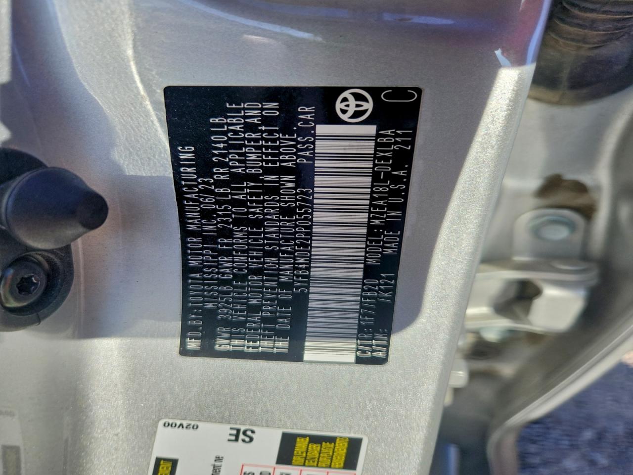 2023 TOYOTA COROLLA LE photo 13
