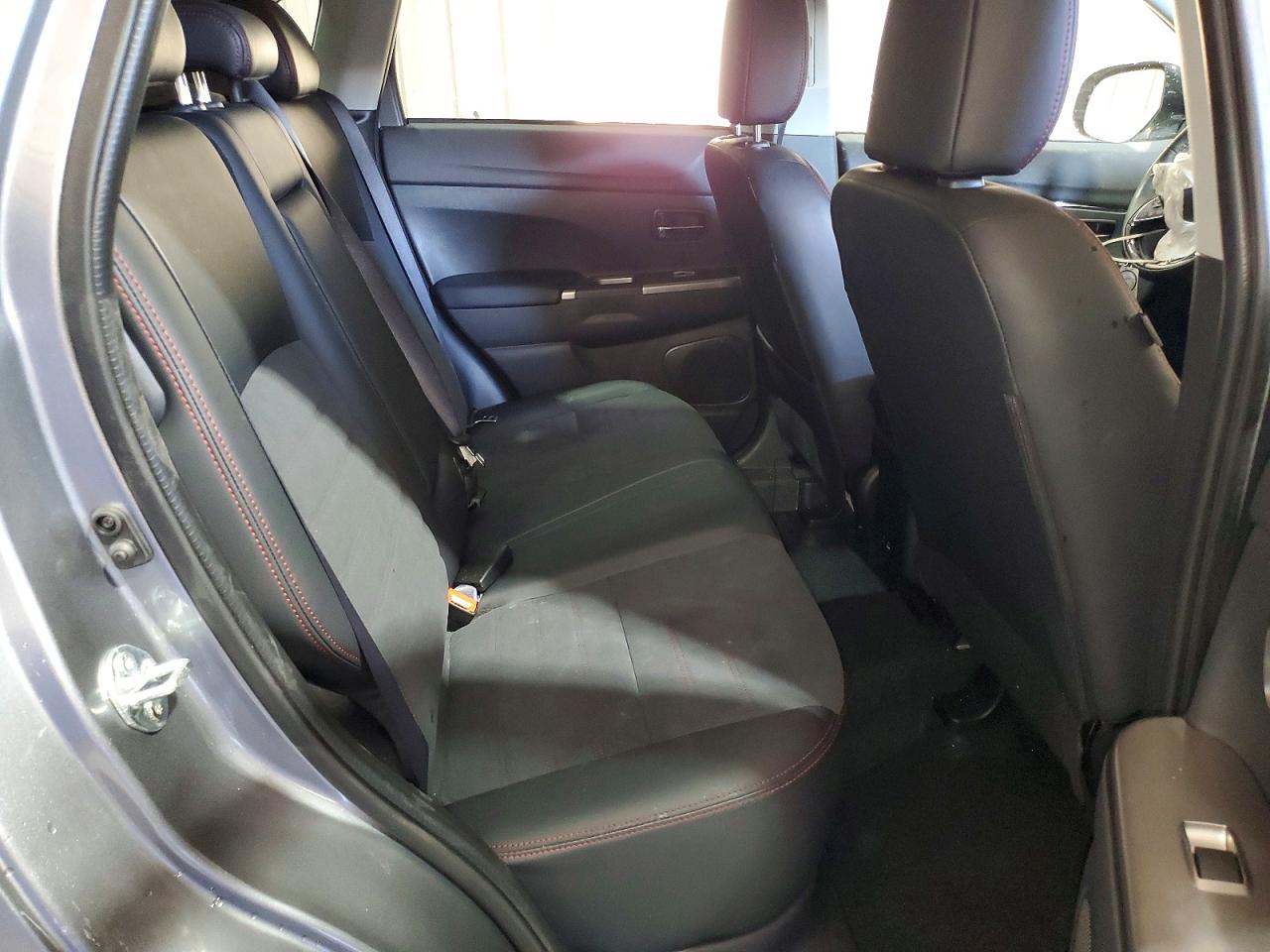 2025 MITSUBISHI OUTLANDER SPORT S photo 11