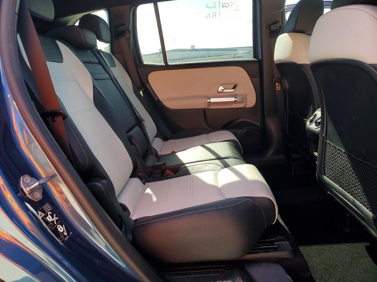 2021 MERCEDES-BENZ GLB 250 photo 11