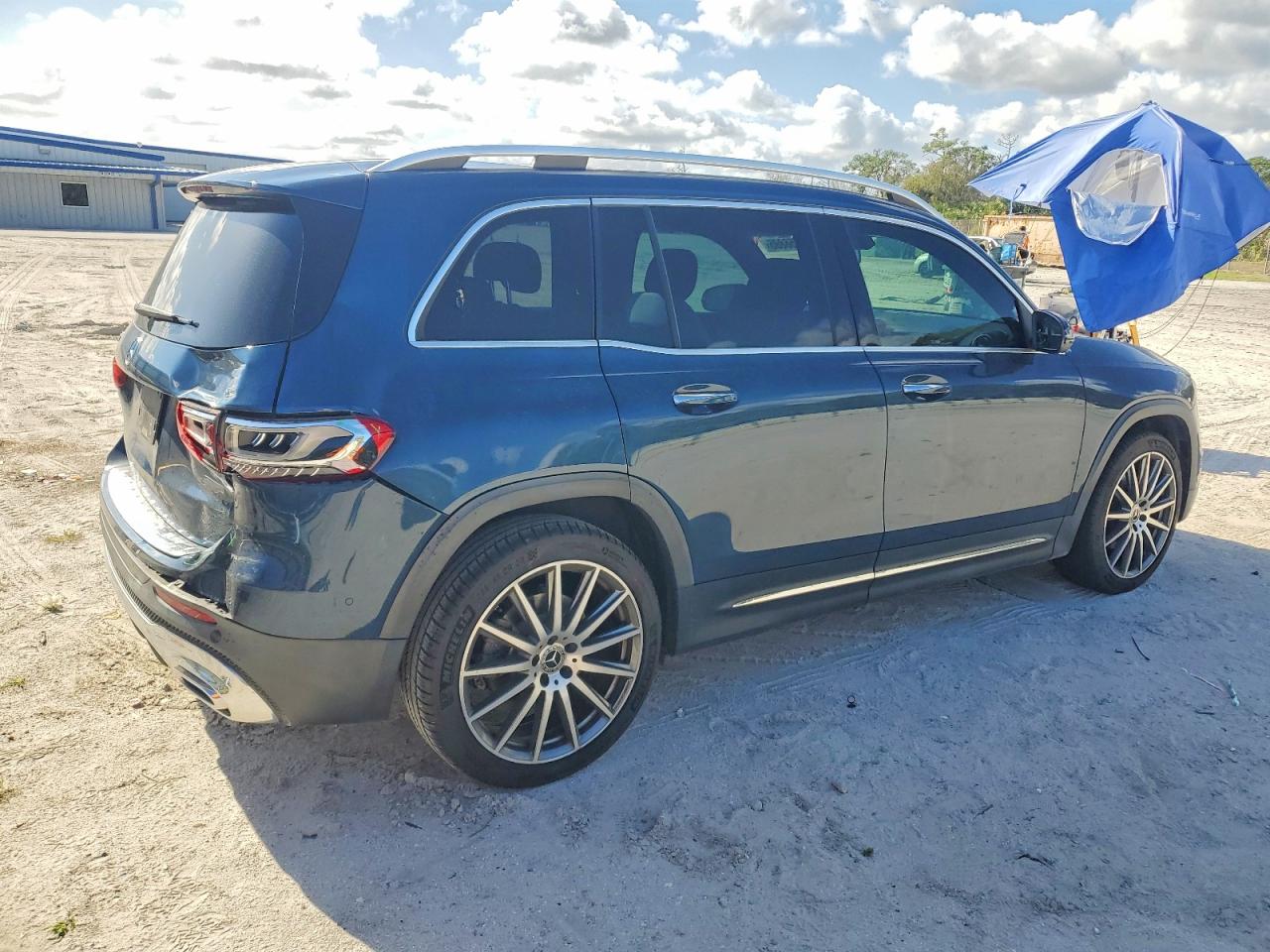 2021 MERCEDES-BENZ GLB 250 photo 3