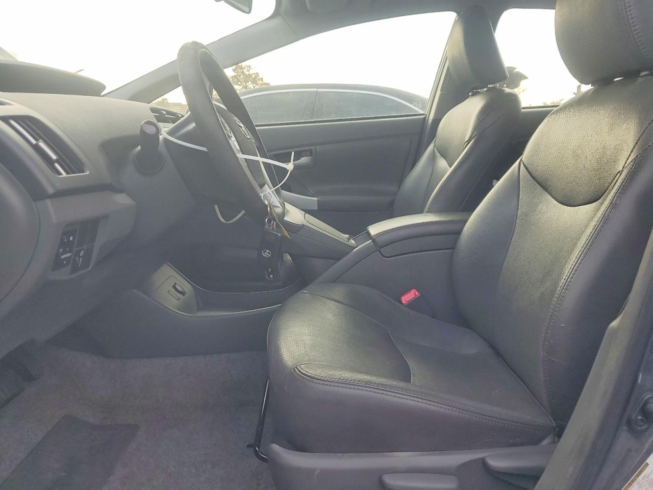 2010 TOYOTA PRIUS photo 7