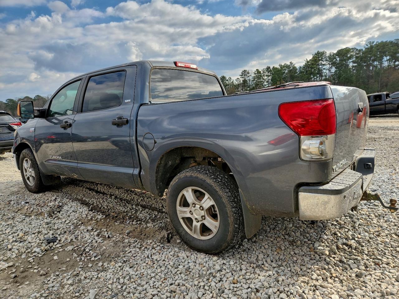 2007 TOYOTA TUNDRA CREWMAX SR5 photo 2