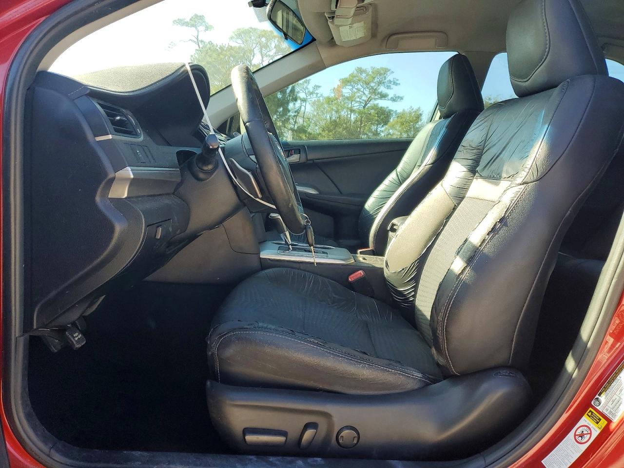 2014 TOYOTA CAMRY L photo 7