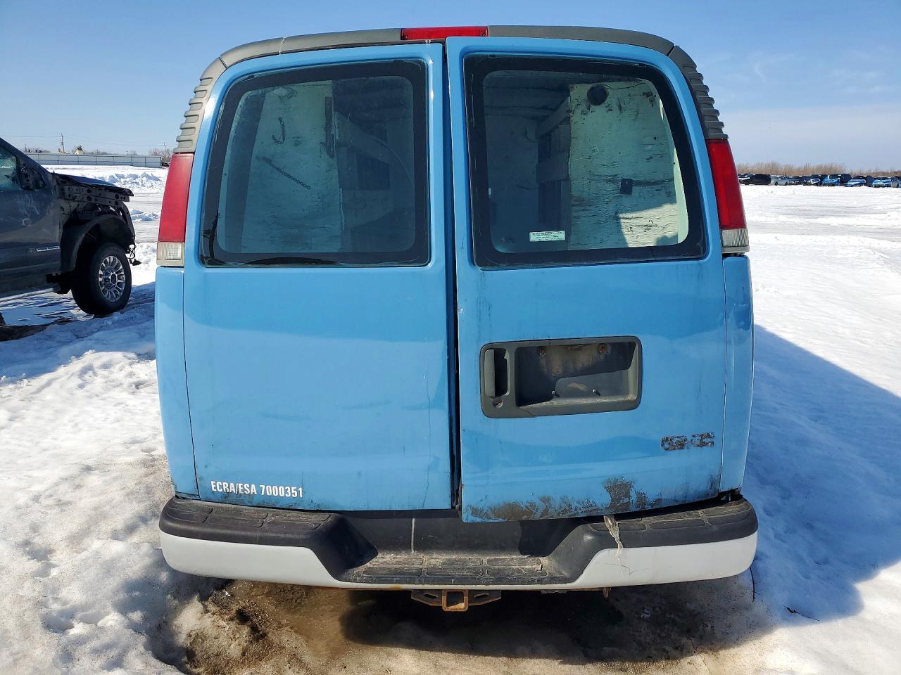 2002 GMC SAVANA G2500 photo 6