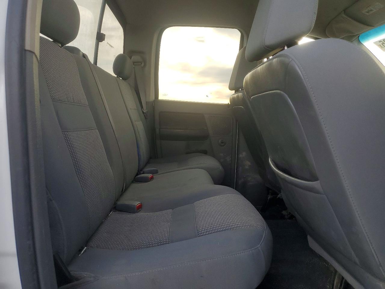 2007 DODGE RAM 1500 ST photo 10