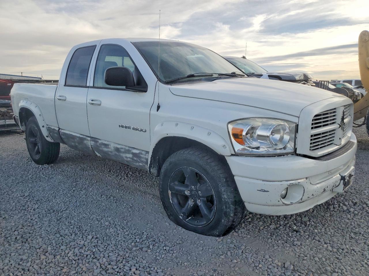 2007 DODGE RAM 1500 ST photo 4