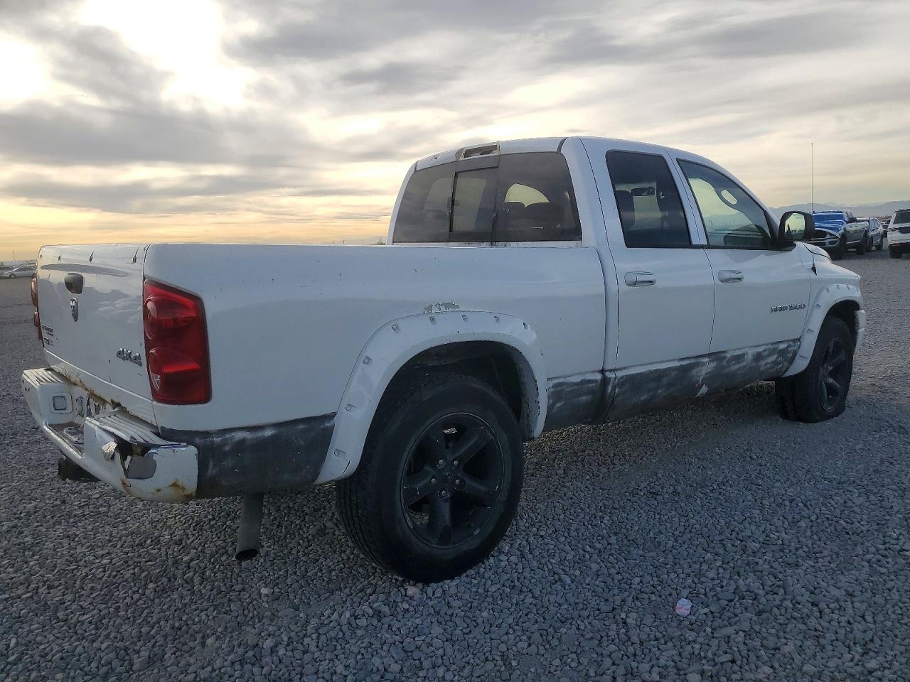 2007 DODGE RAM 1500 ST photo 3