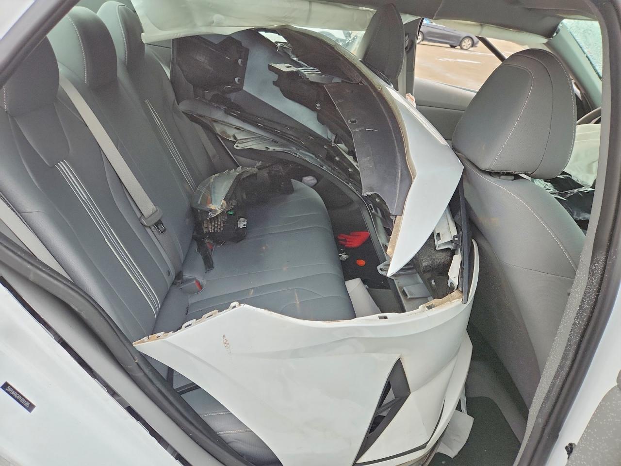 2023 HYUNDAI ELANTRA SEL photo 10