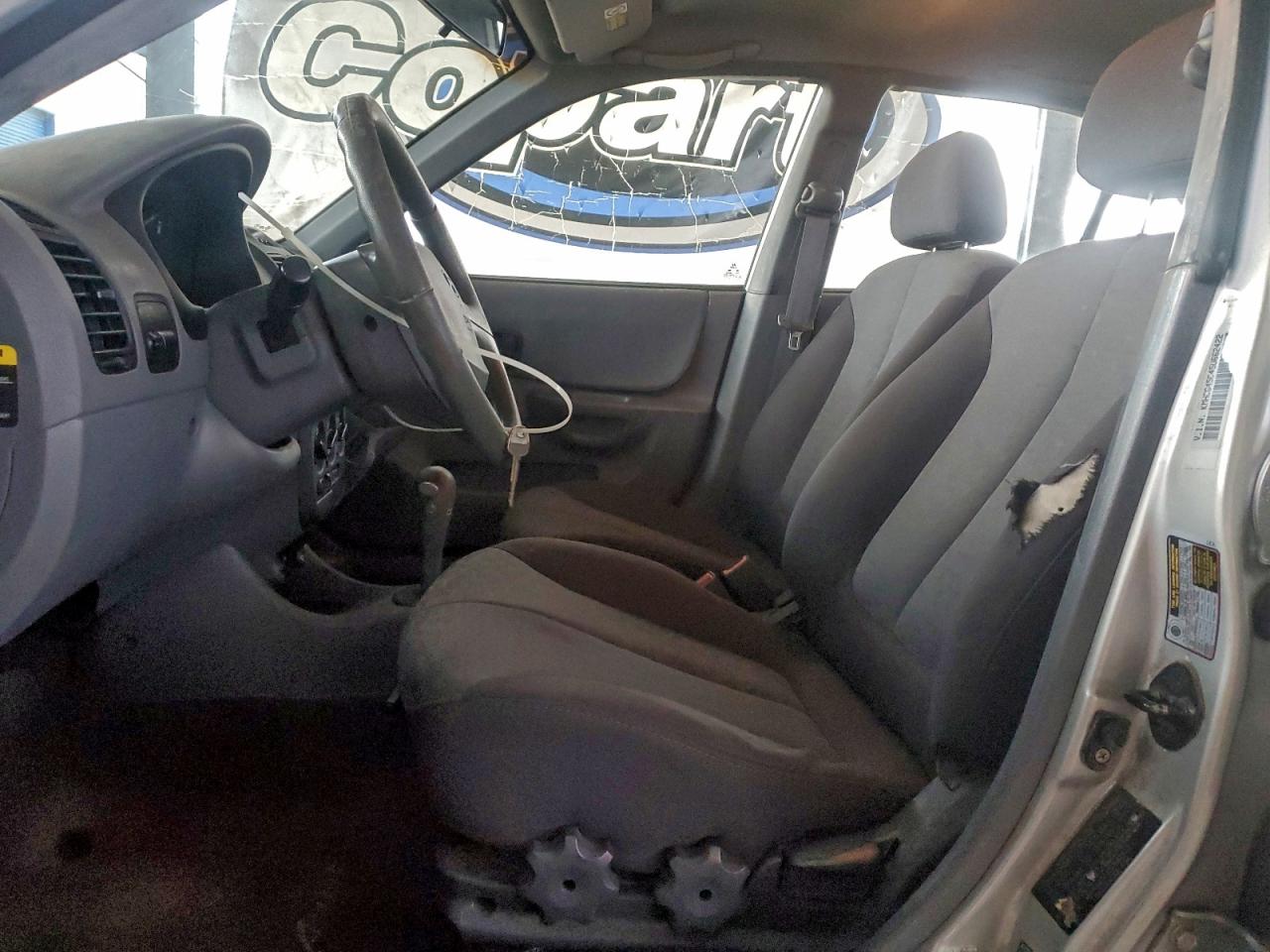 2005 HYUNDAI ACCENT GL photo 7