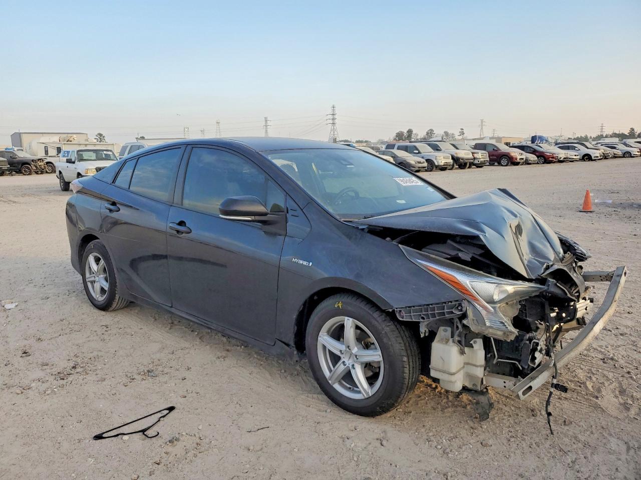 2017 TOYOTA PRIUS photo 10