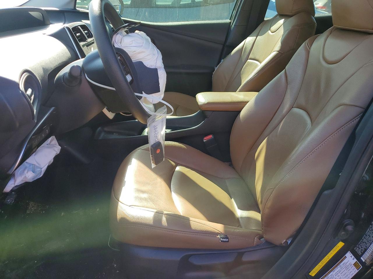 2017 TOYOTA PRIUS photo 19
