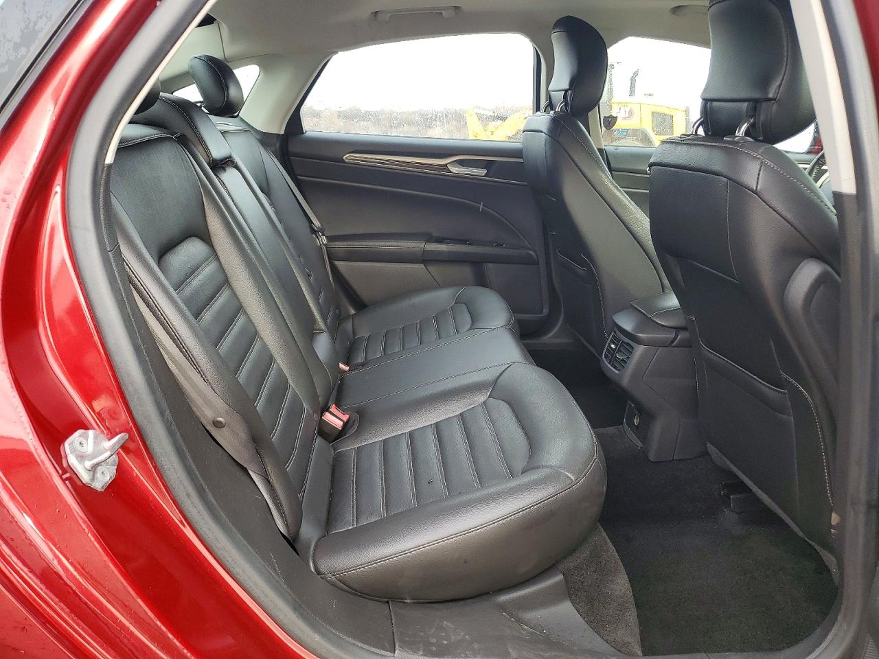 2015 FORD FUSION SE photo 10