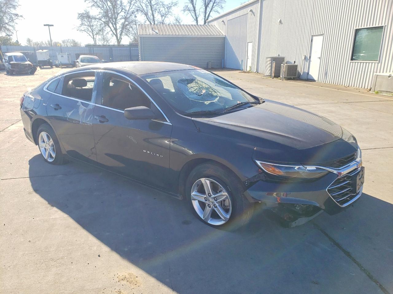 2022 CHEVROLET MALIBU LT photo 4