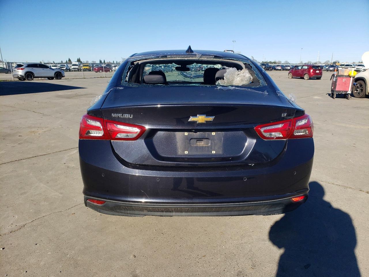 2022 CHEVROLET MALIBU LT photo 6