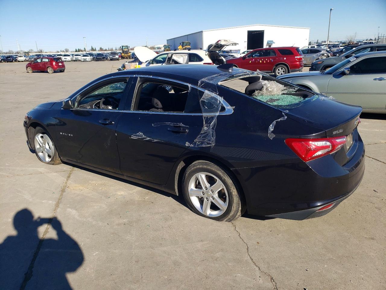 2022 CHEVROLET MALIBU LT photo 2