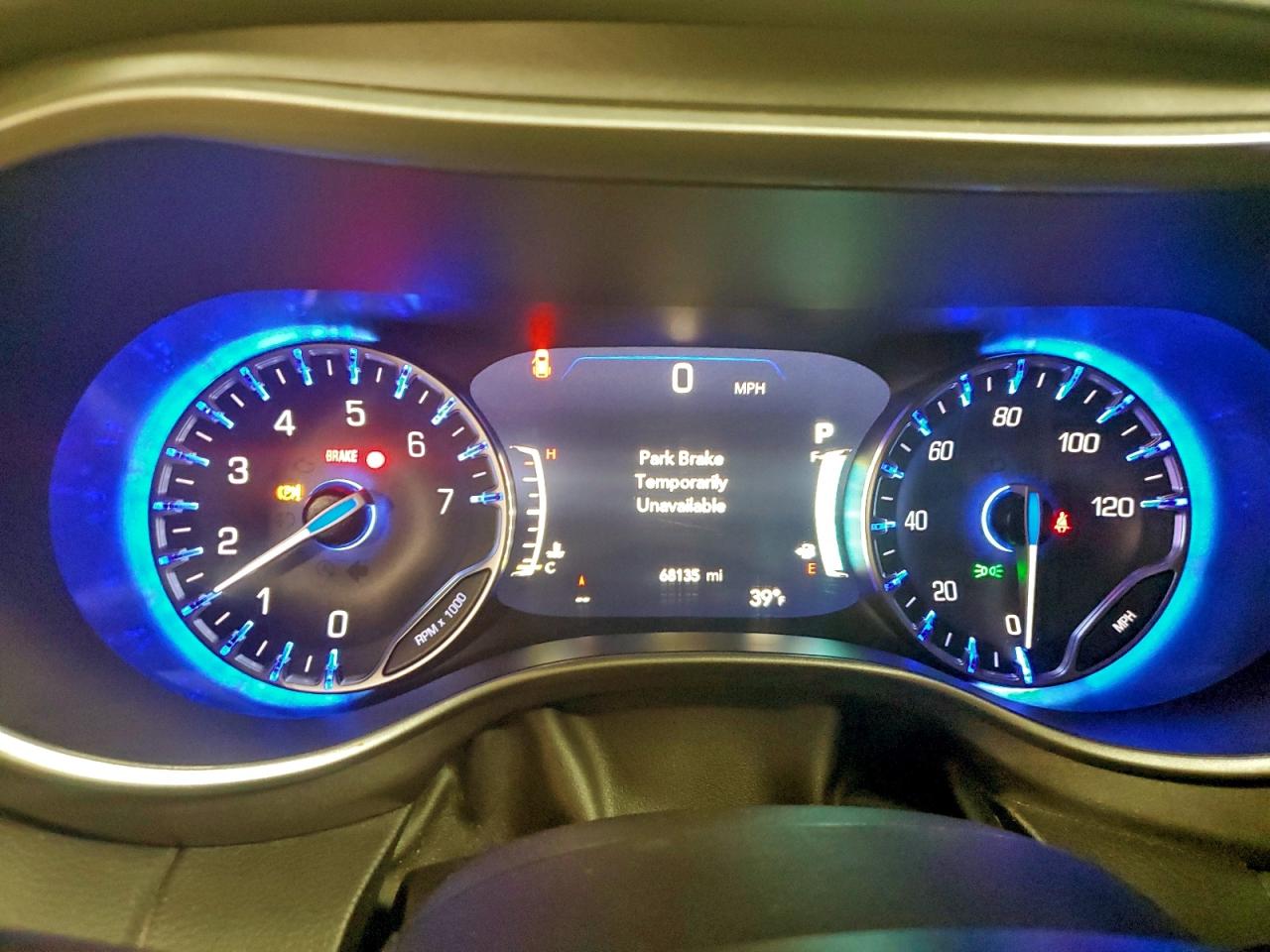 2023 CHRYSLER PACIFICA TOURING L photo 9