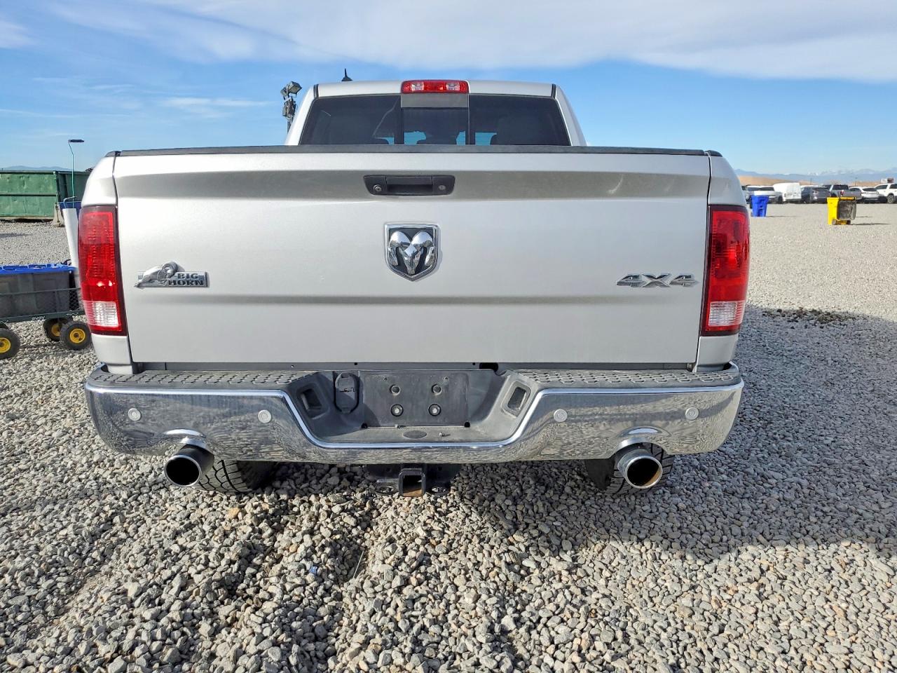 2015 RAM 1500 SLT photo 6