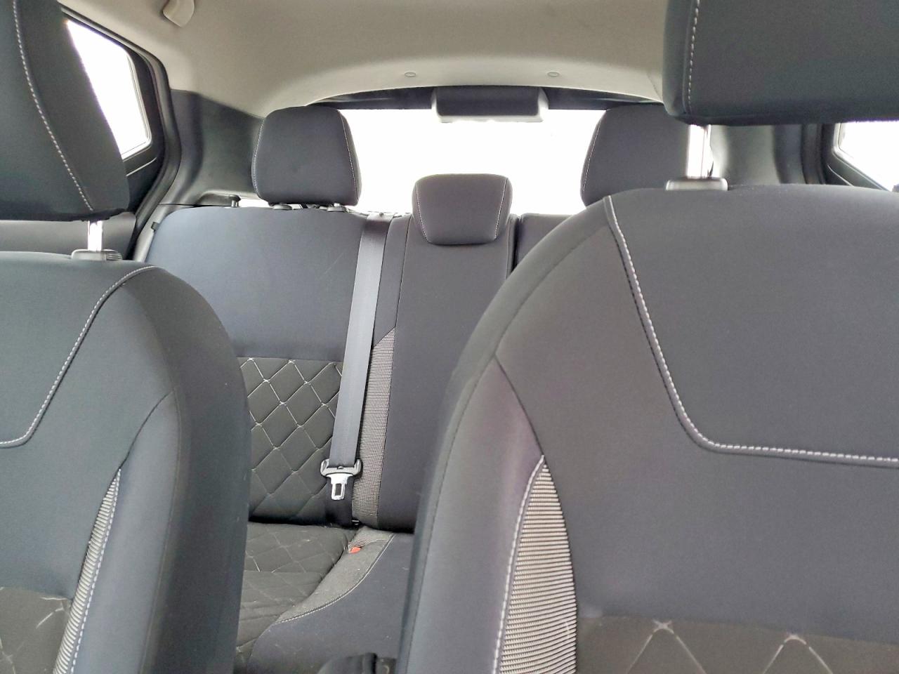2018 NISSAN KICKS S photo 10