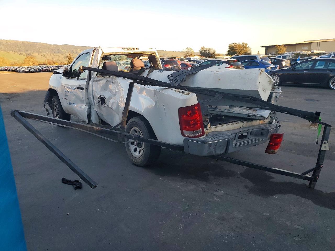 2008 GMC SIERRA C1500 photo 2