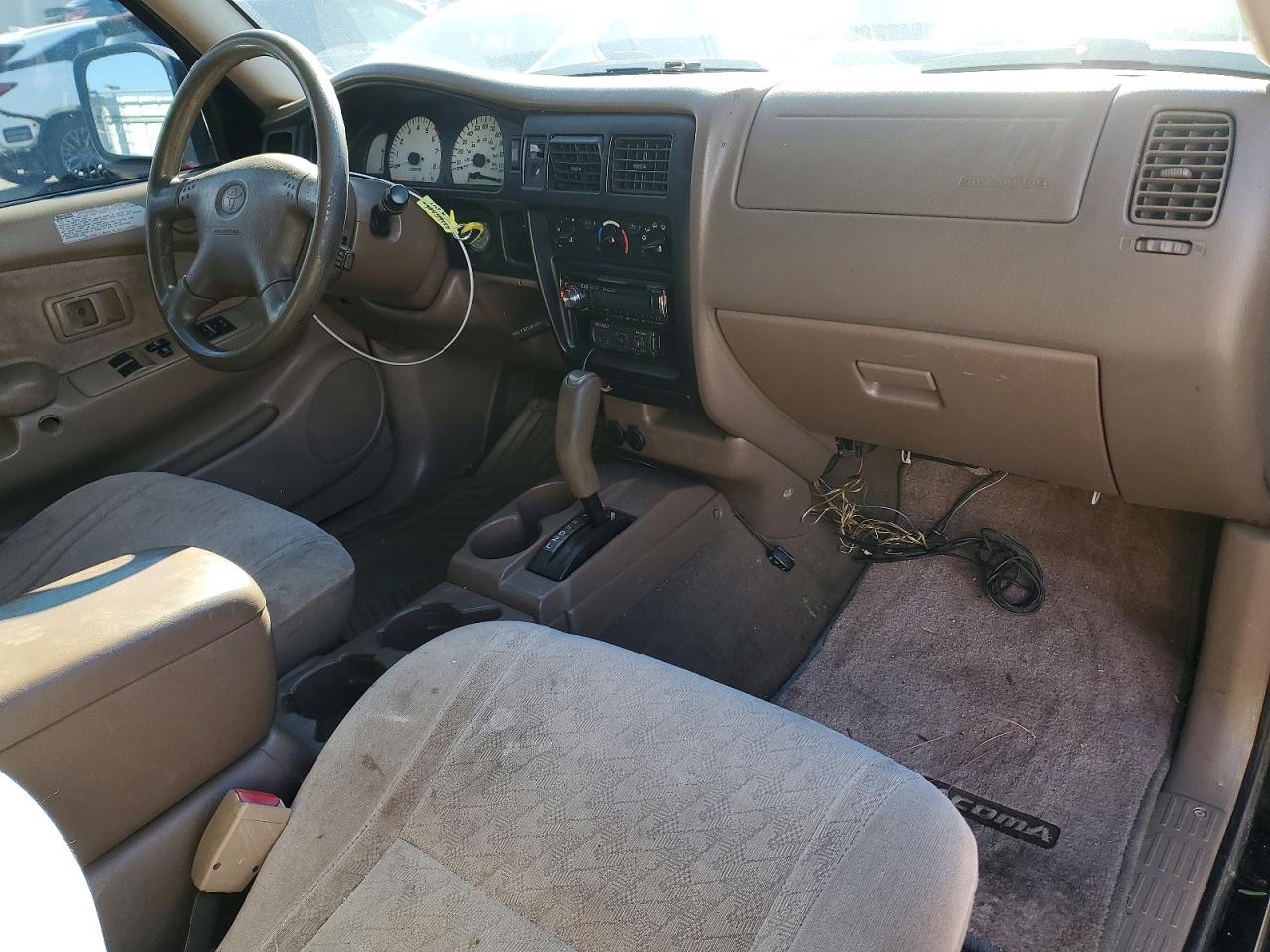 2001 TOYOTA TACOMA XTRACAB PRERUNNER photo 8