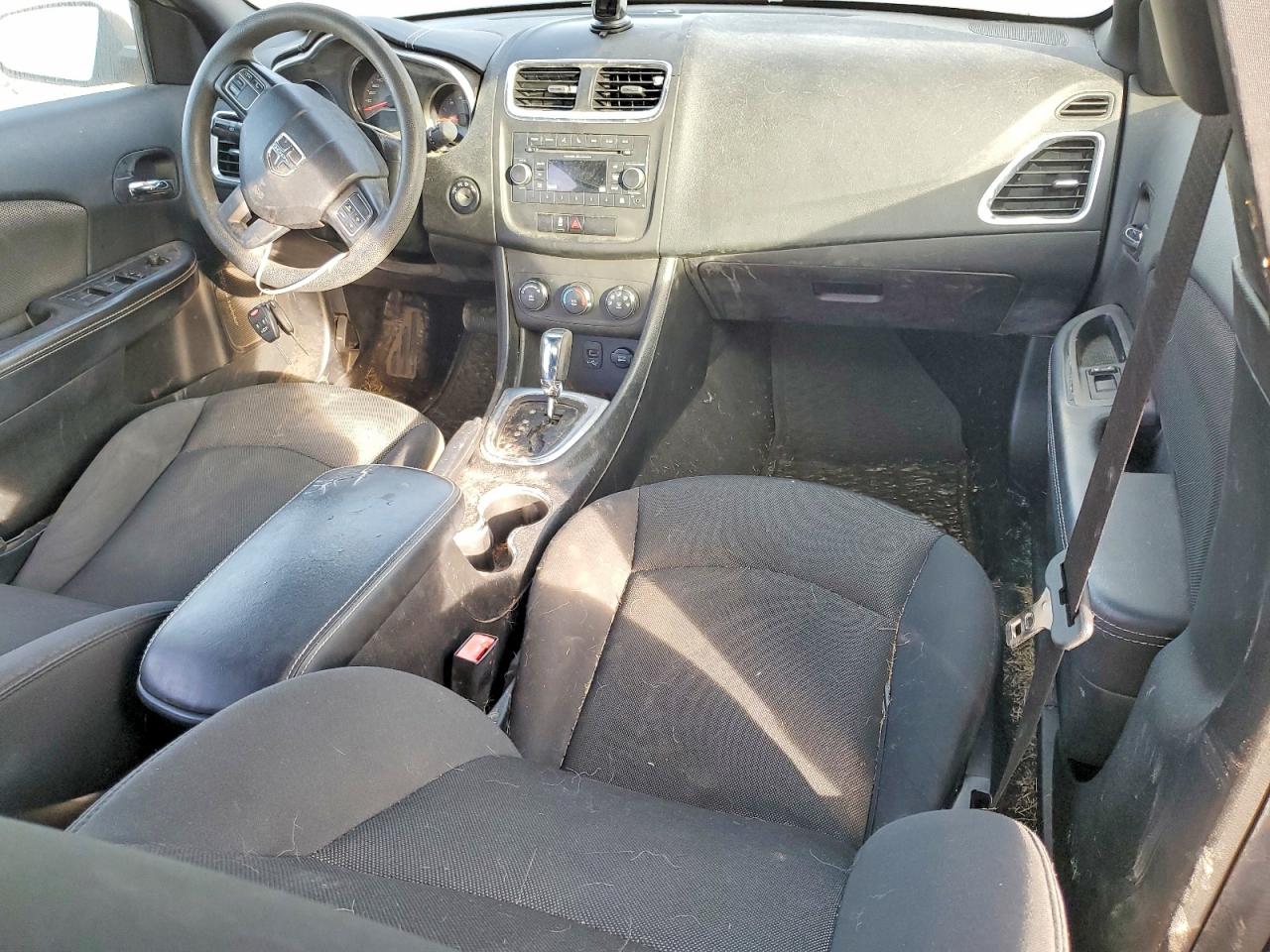 2014 DODGE AVENGER SE photo 8