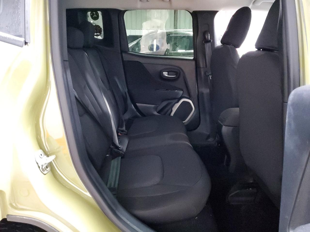 2015 JEEP RENEGADE SPORT photo 11