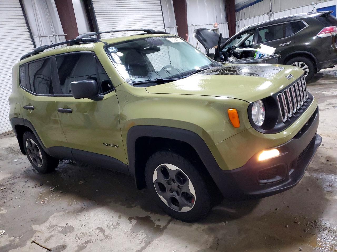 2015 JEEP RENEGADE SPORT photo 4