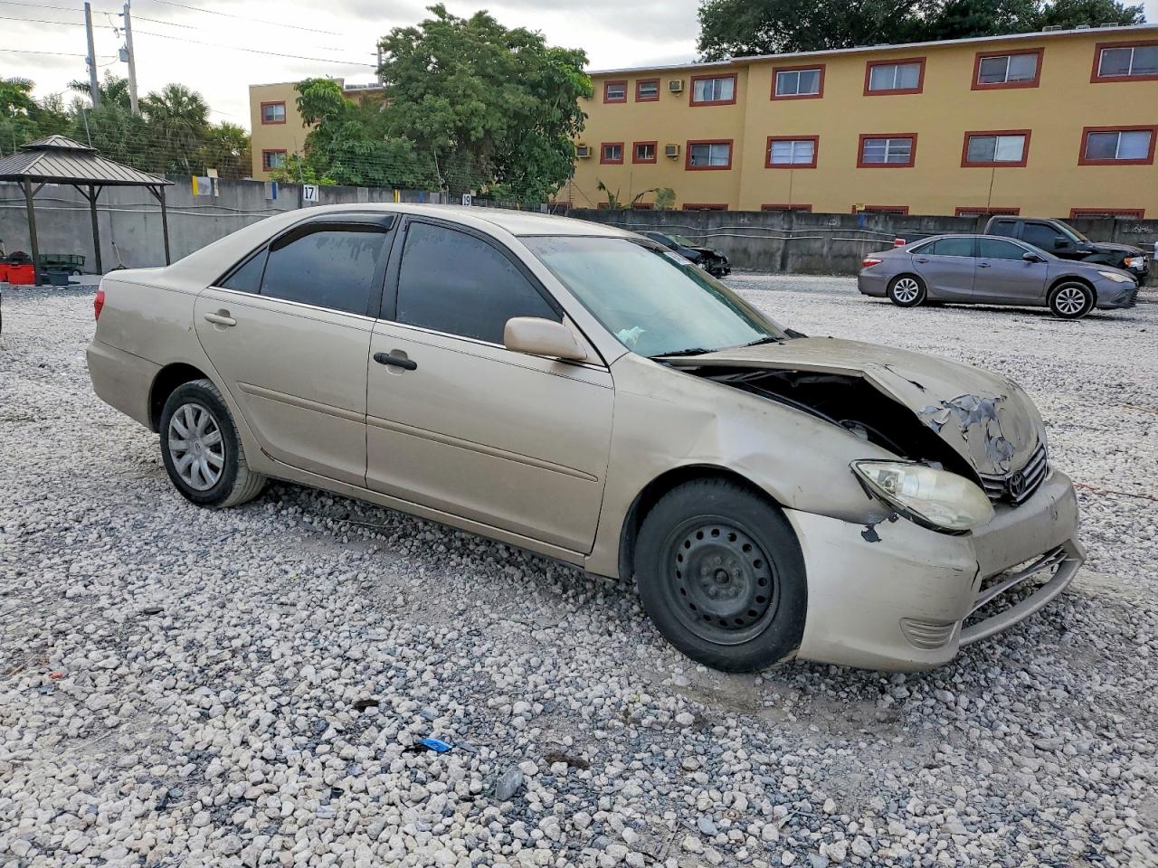 2006 TOYOTA CAMRY LE photo 4