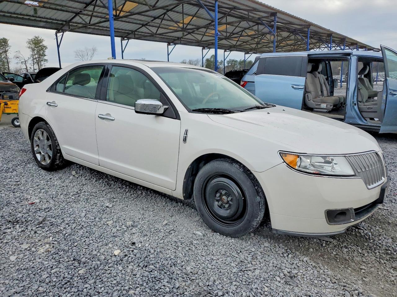 2011 LINCOLN MKZ photo 4