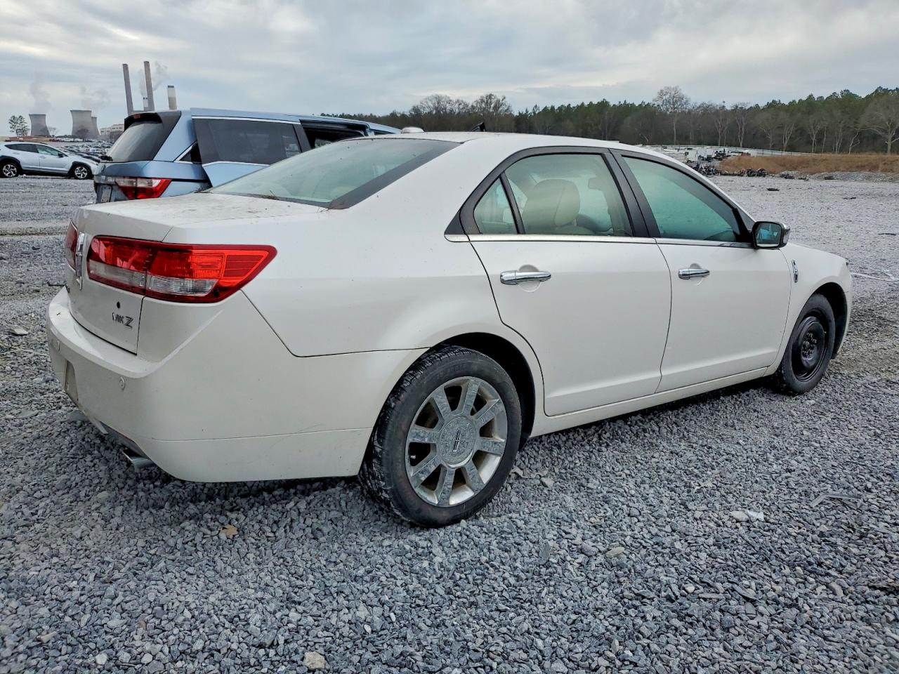 2011 LINCOLN MKZ photo 3