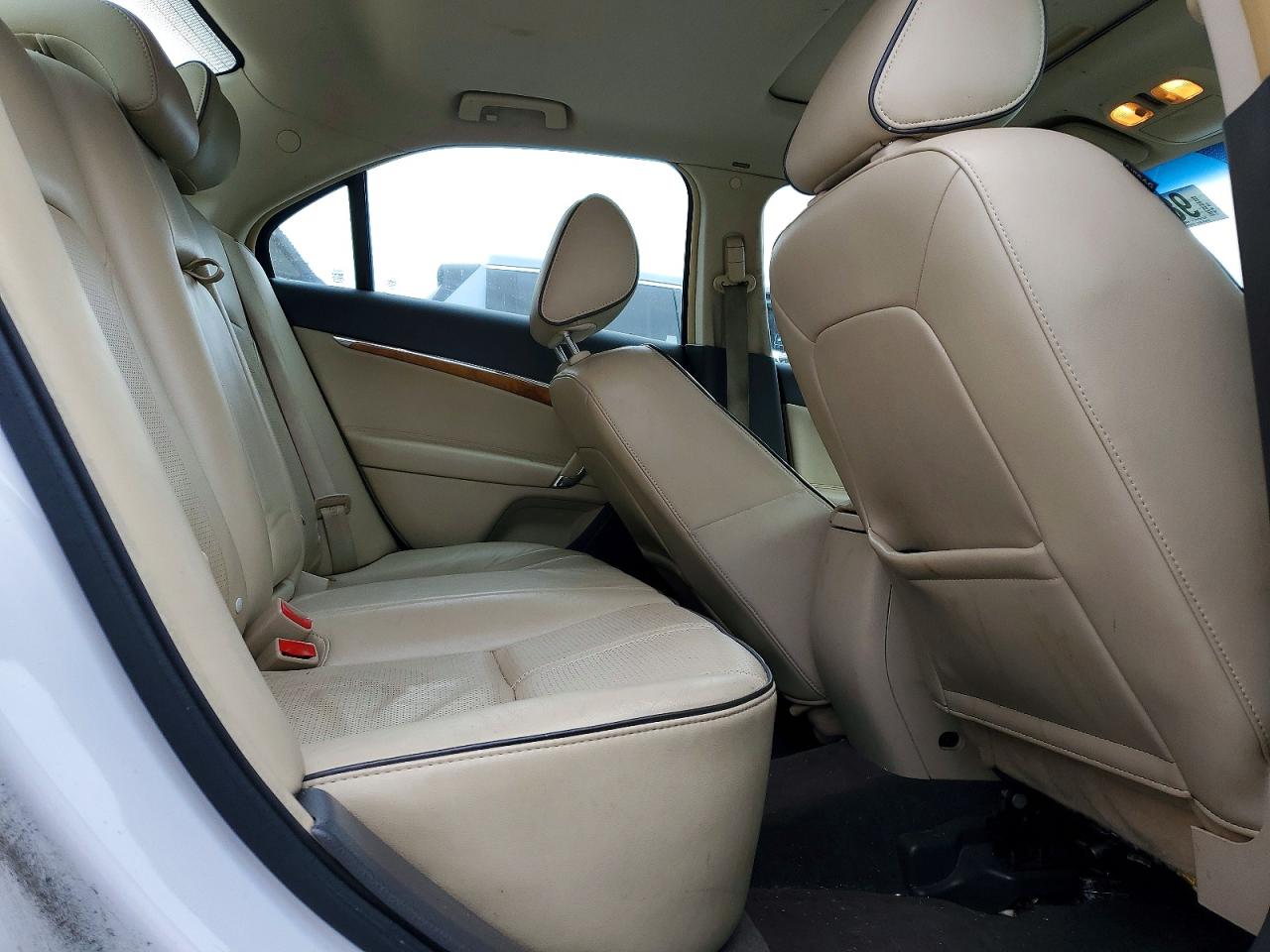 2011 LINCOLN MKZ photo 10