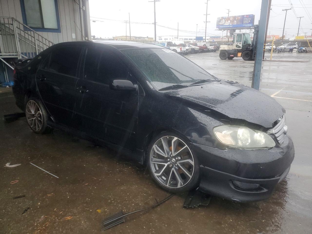 2005 TOYOTA COROLLA CE photo 4