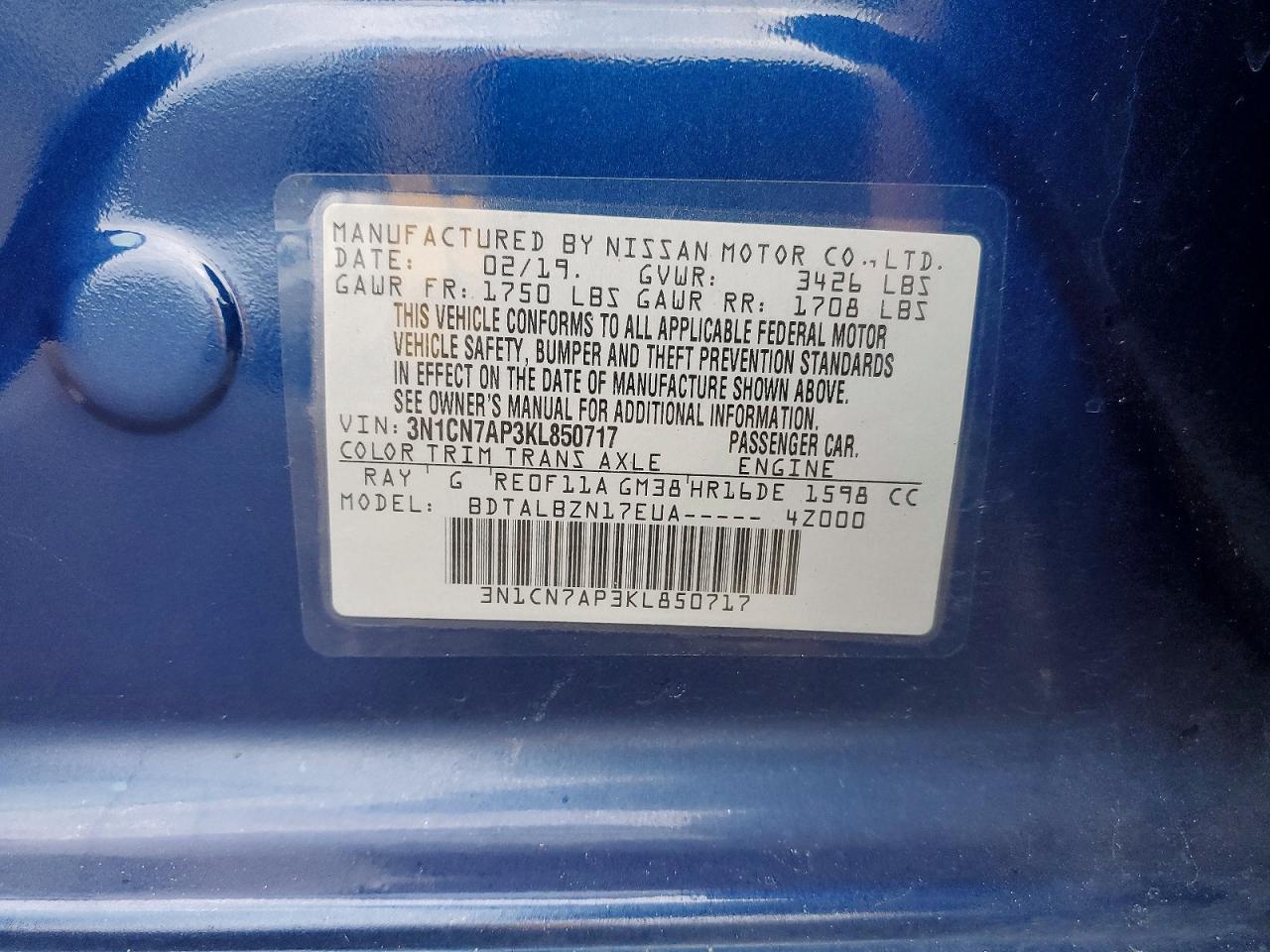 2019 NISSAN VERSA S photo 12