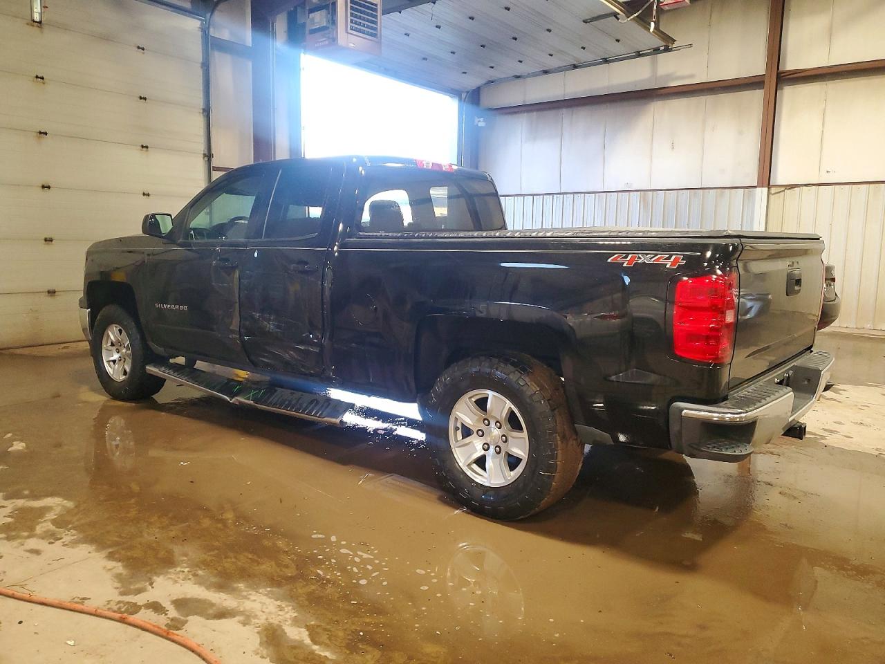 2015 CHEVROLET SILVERADO K1500 LT photo 2