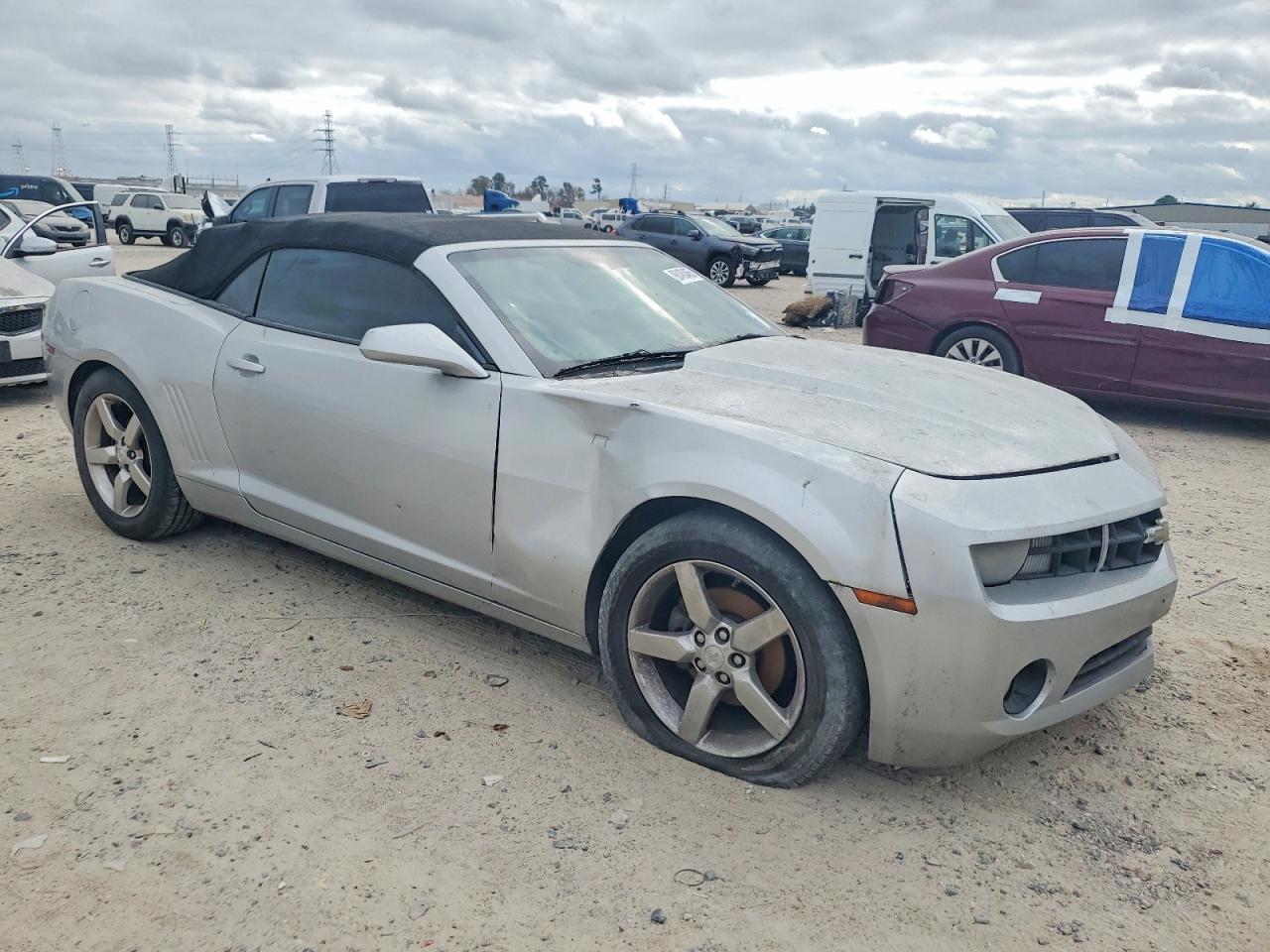 2011 CHEVROLET CAMARO LT photo 4