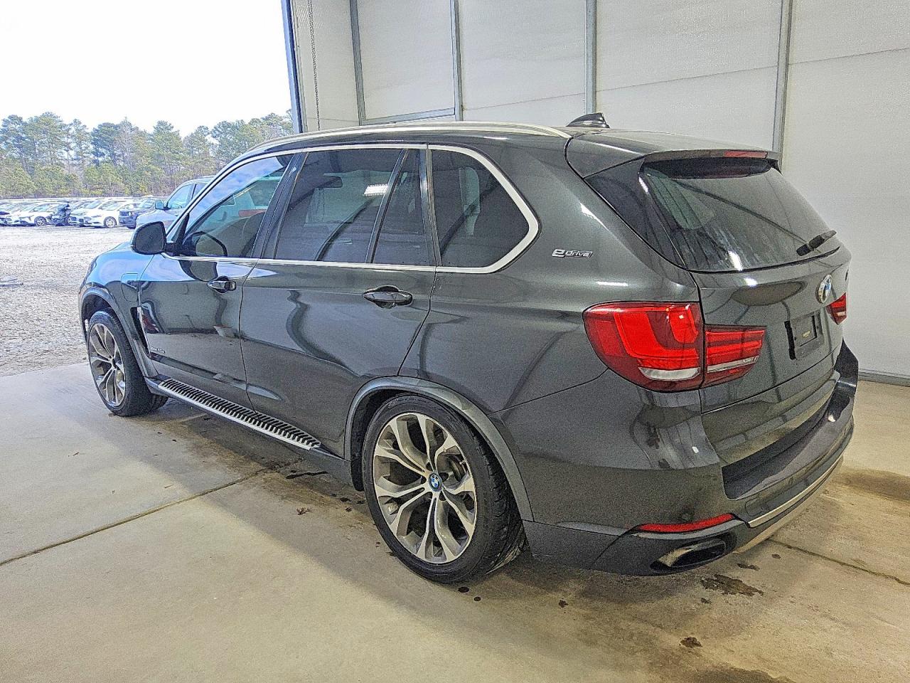 2017 BMW X5 XDR40E photo 2