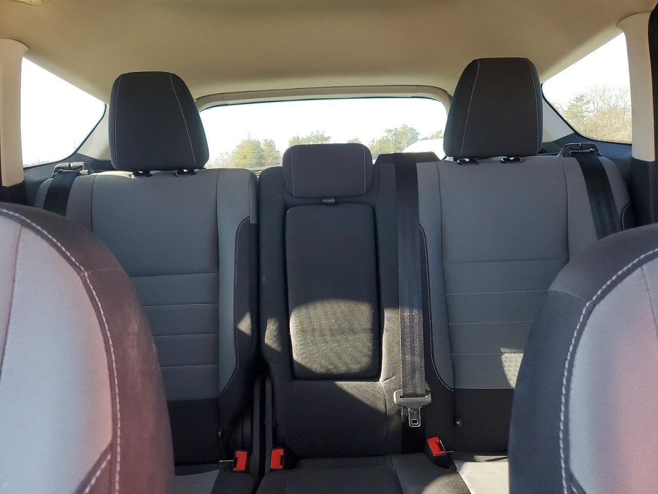 2016 FORD ESCAPE SE photo 10
